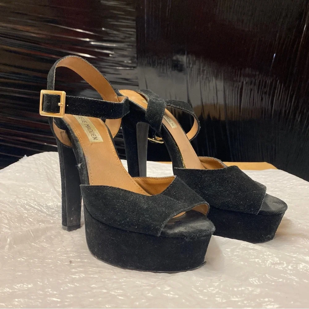 Steve Madden Dynamite Black Suede Platform Sandals with Ankle Strap | Size 7.5